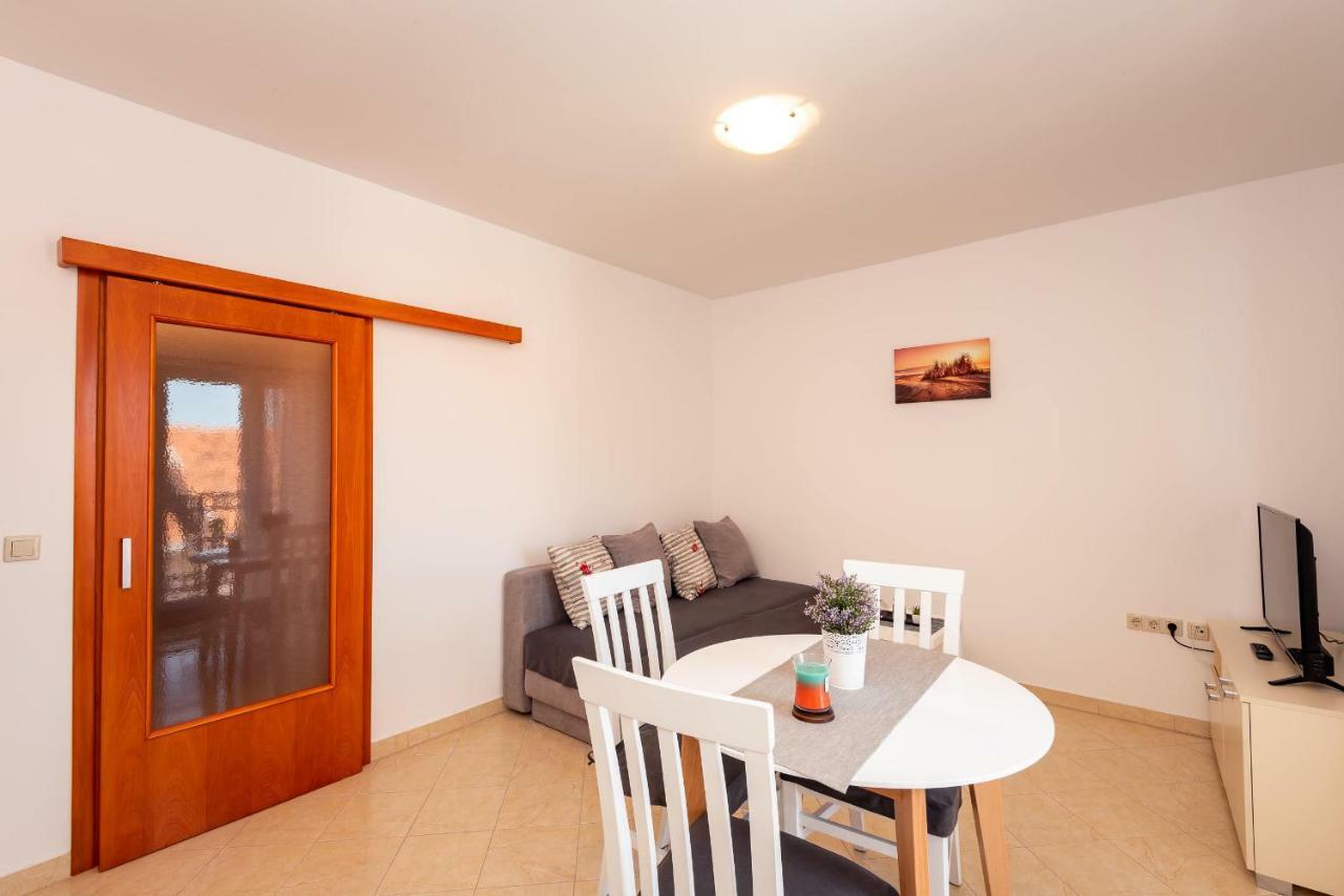 Apartmani Marina Klek Εξωτερικό φωτογραφία