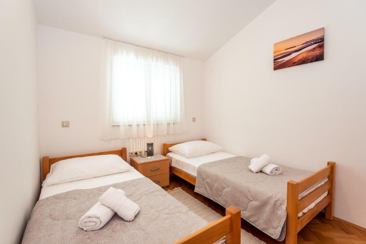 Apartmani Marina Klek Εξωτερικό φωτογραφία