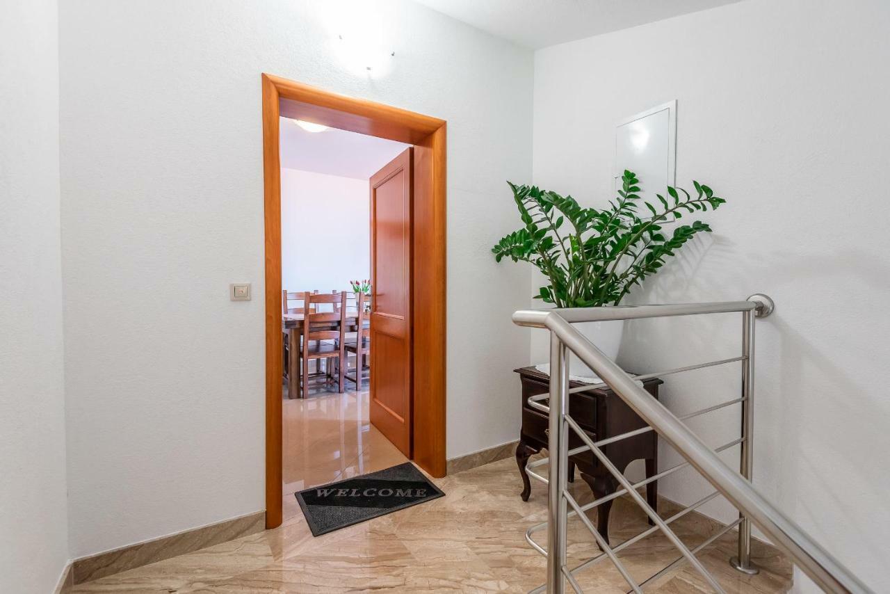 Apartmani Marina Klek Εξωτερικό φωτογραφία