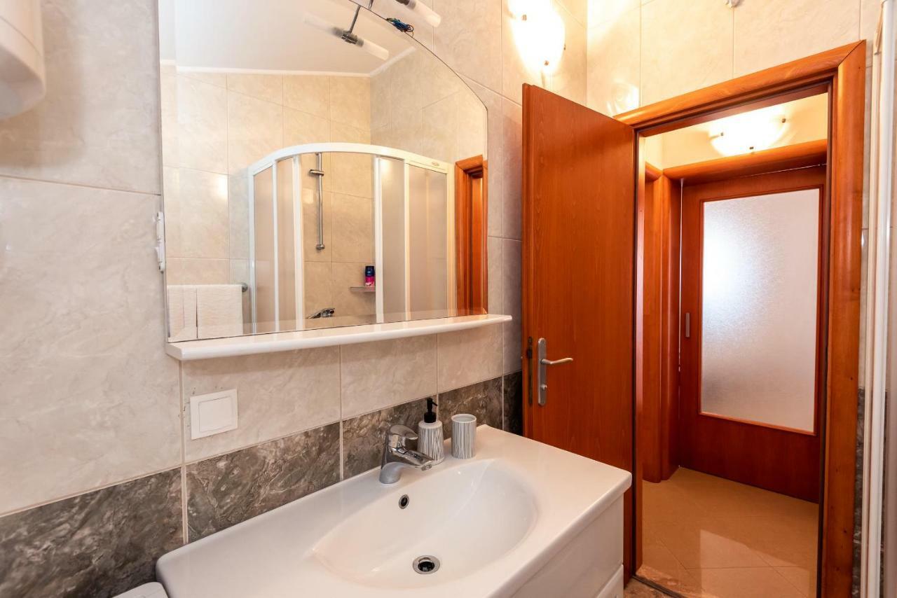 Apartmani Marina Klek Εξωτερικό φωτογραφία